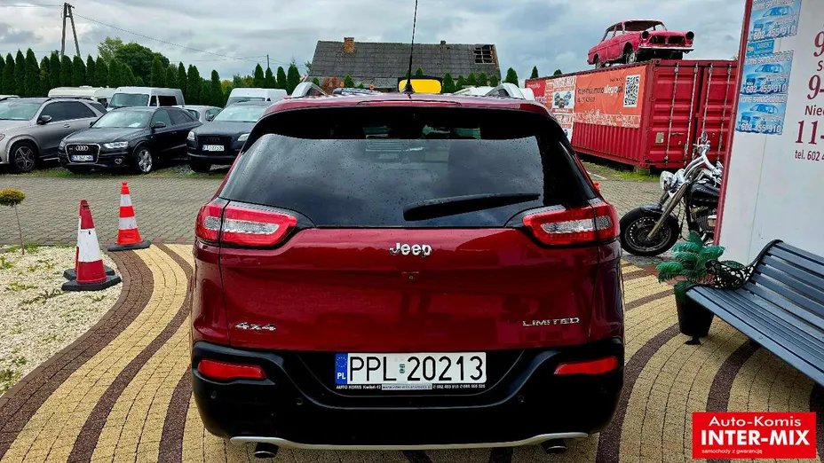 JEEP Cherokee -