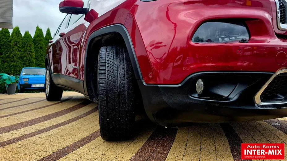 JEEP Cherokee -