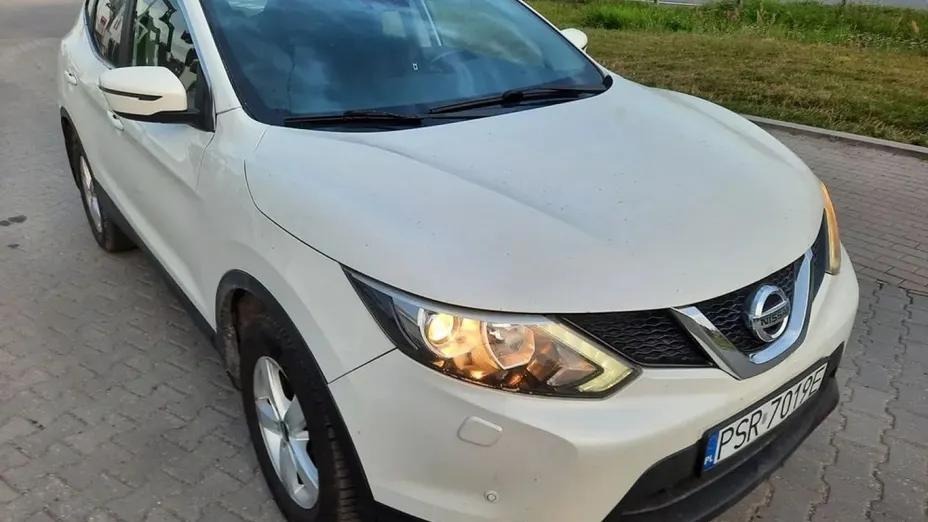 NISSAN Qashqai -