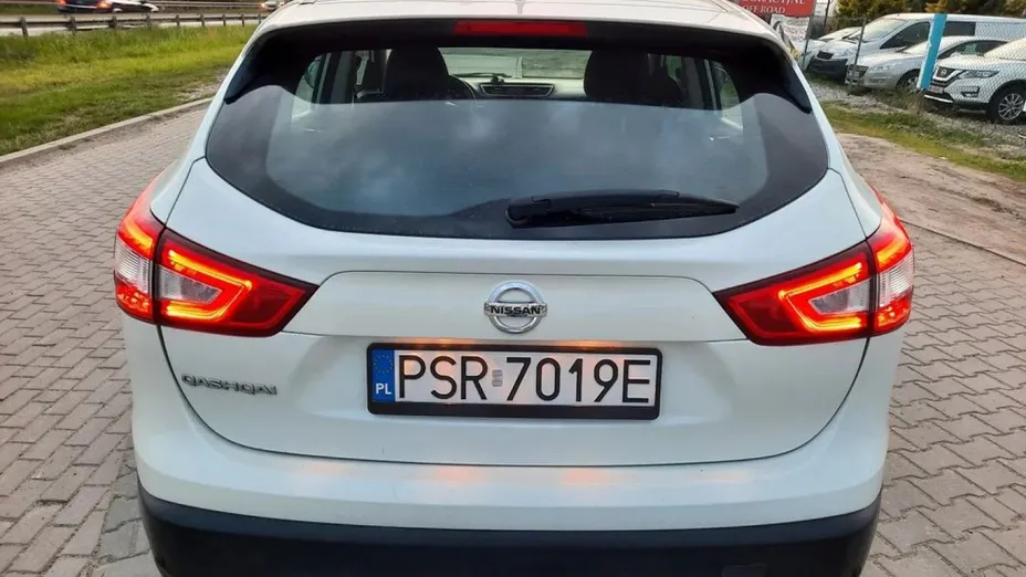 NISSAN Qashqai -