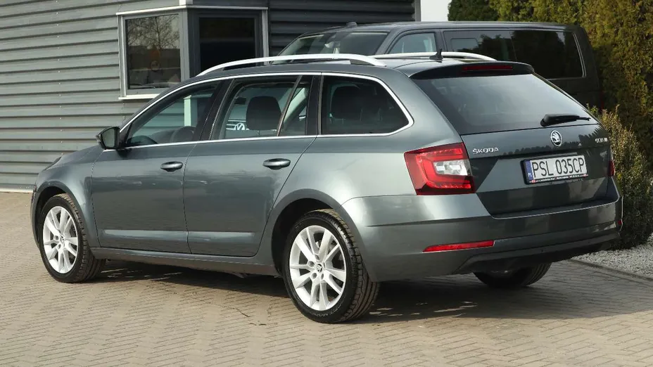 SKODA Octavia -