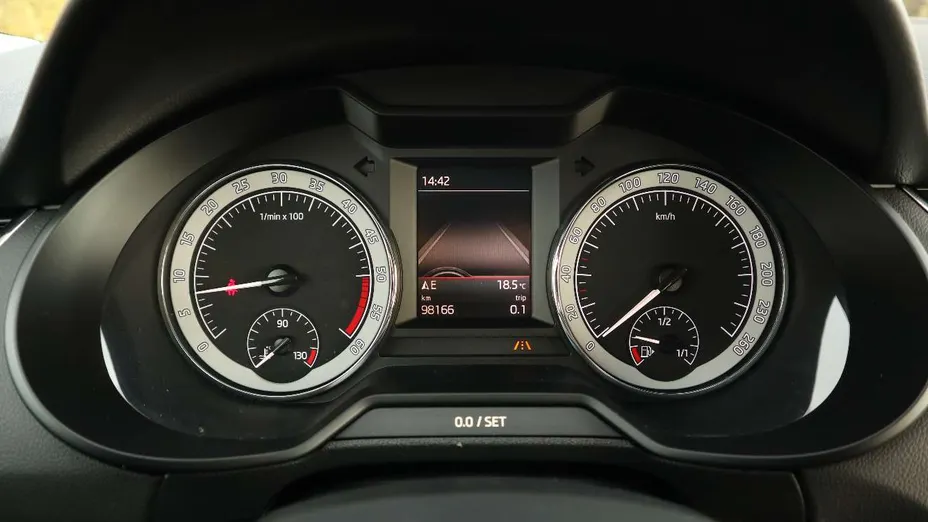 SKODA Octavia -