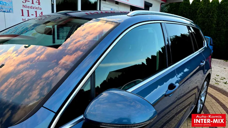 VOLKSWAGEN Passat -