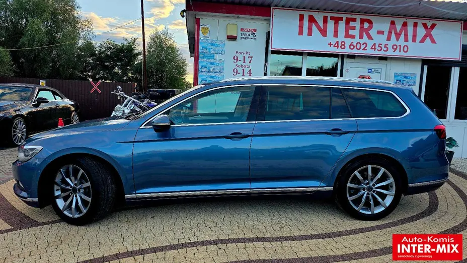 VOLKSWAGEN Passat -
