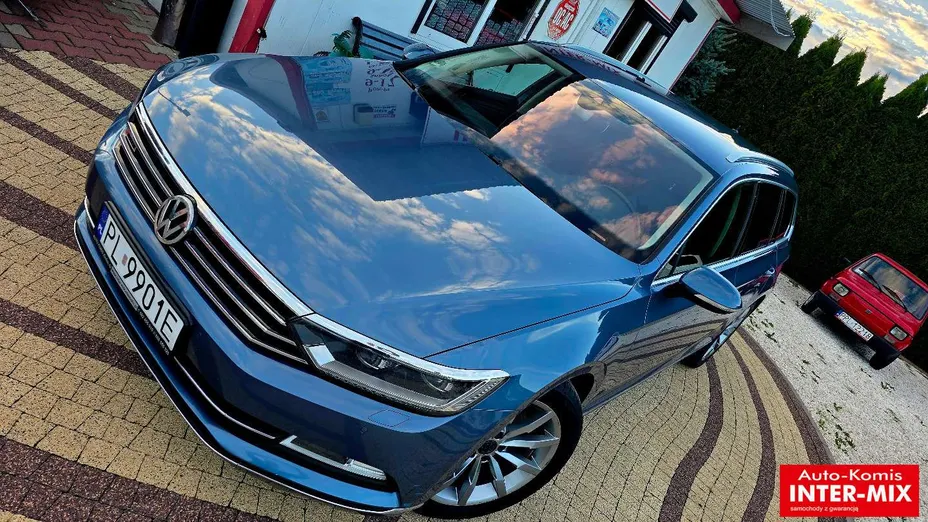 VOLKSWAGEN Passat -