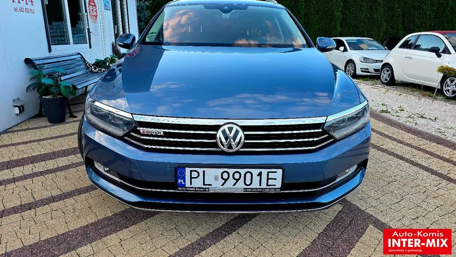VOLKSWAGEN Passat -