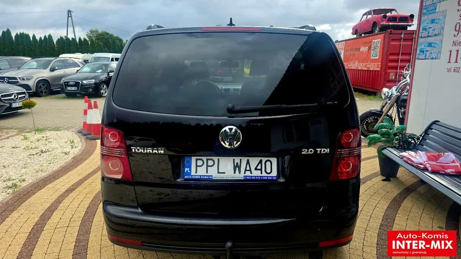 VOLKSWAGEN Touran -