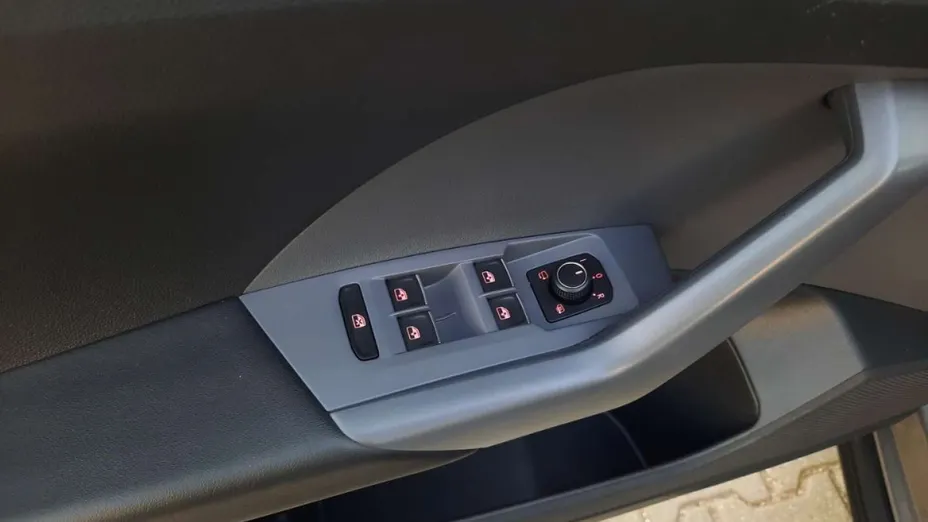 VOLKSWAGEN T-Cross -