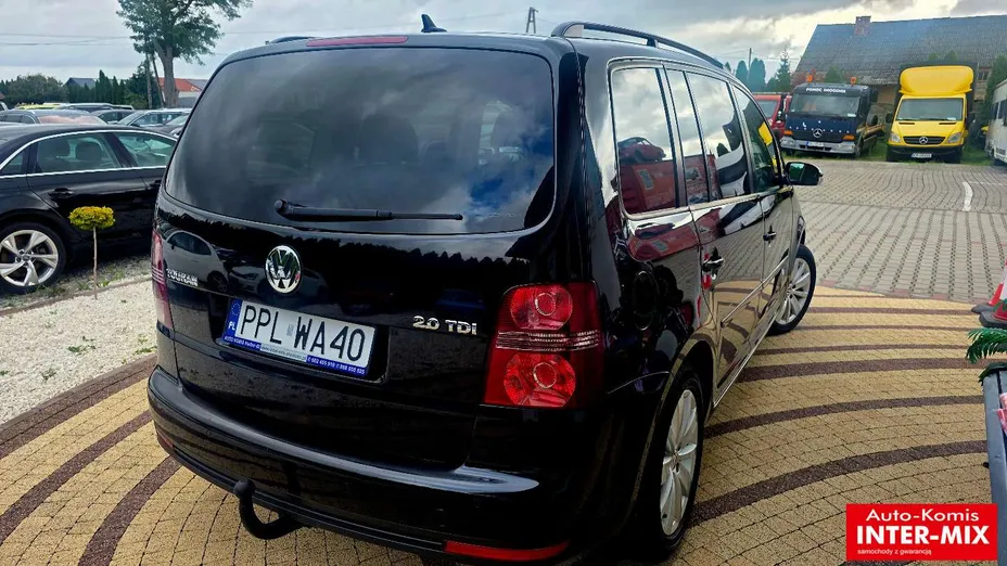 VOLKSWAGEN Touran -