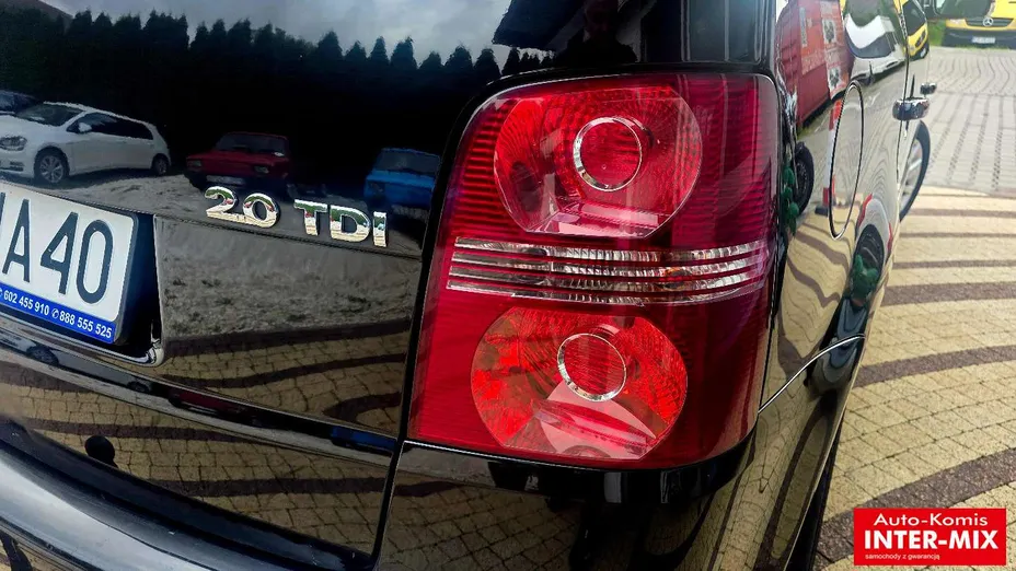 VOLKSWAGEN Touran -