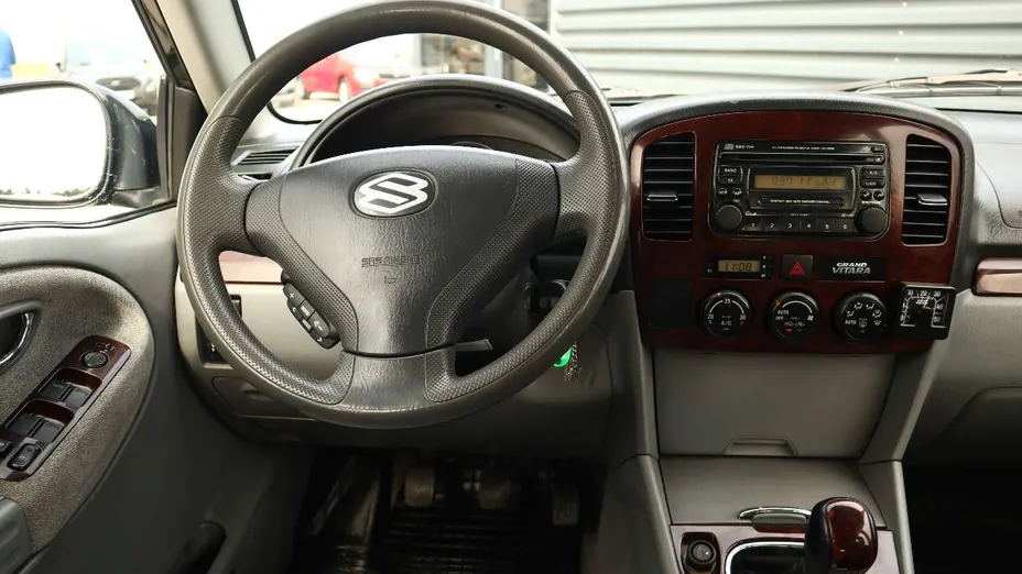 SUZUKI Grand Vitara -