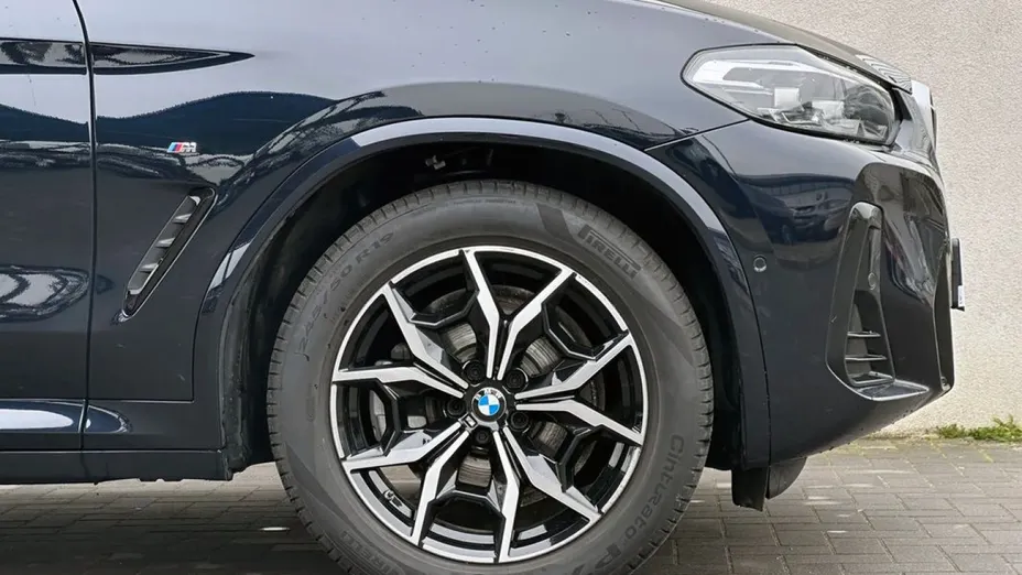 BMW X3 -