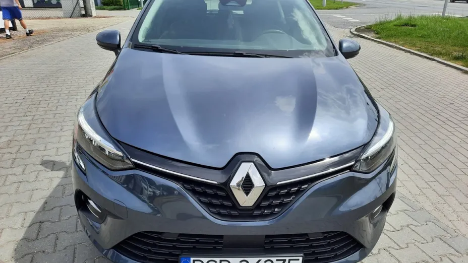 RENAULT Clio -