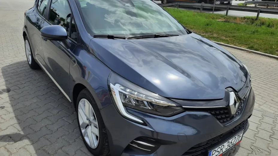 RENAULT Clio -