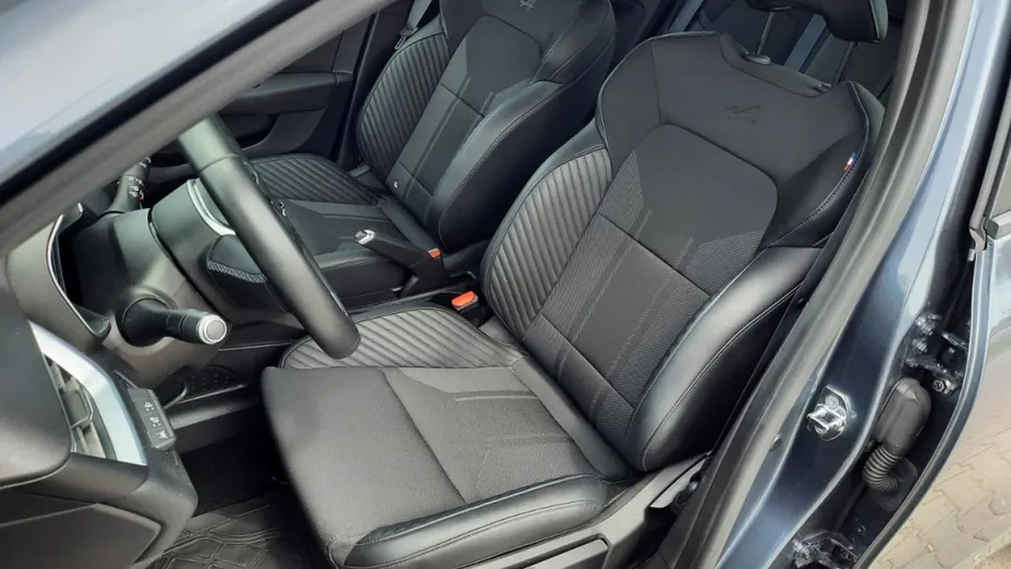 RENAULT Clio -