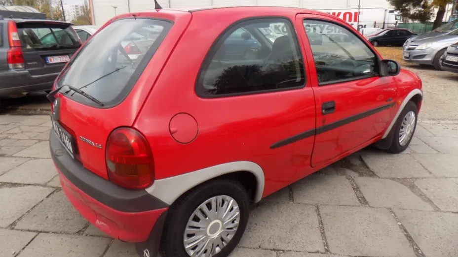 OPEL Corsa -