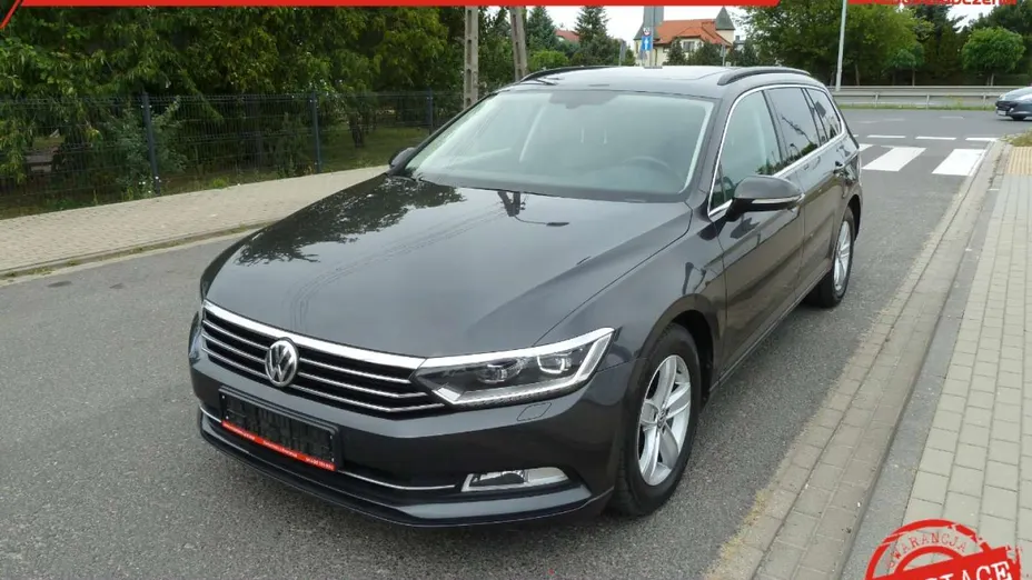 VOLKSWAGEN Passat -