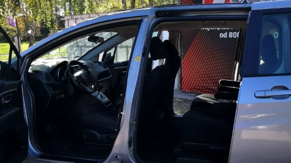MAZDA 5 -
