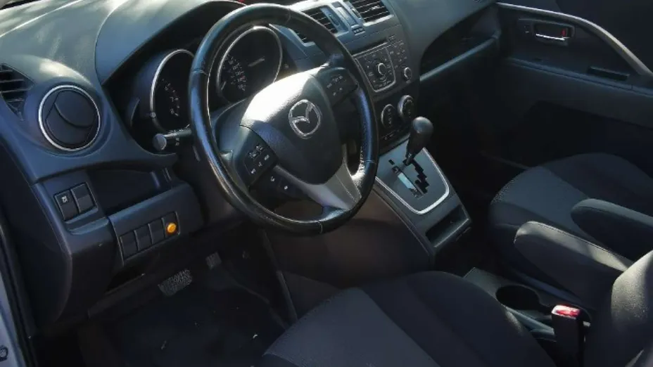 MAZDA 5 -