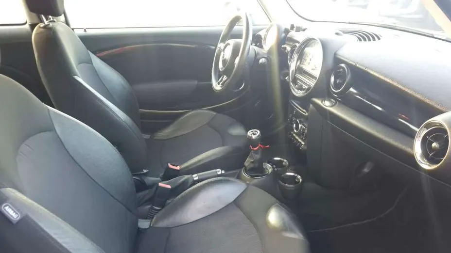 MINI Cooper -