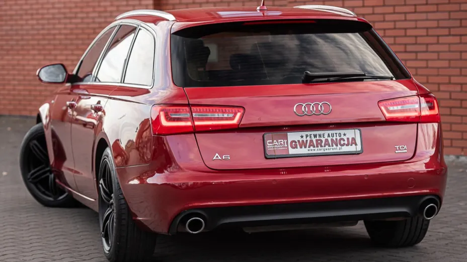 AUDI A6 -