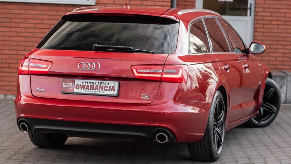 AUDI A6 -