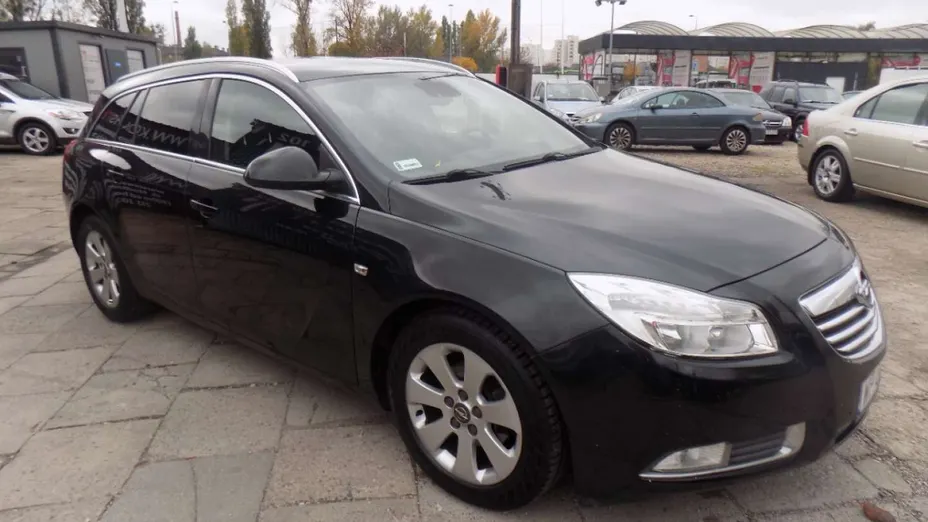 OPEL Insignia -