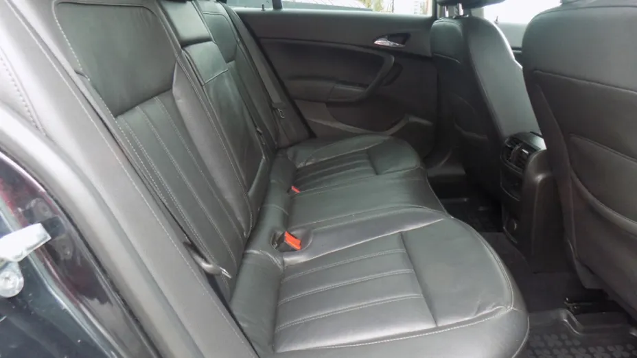 OPEL Insignia -