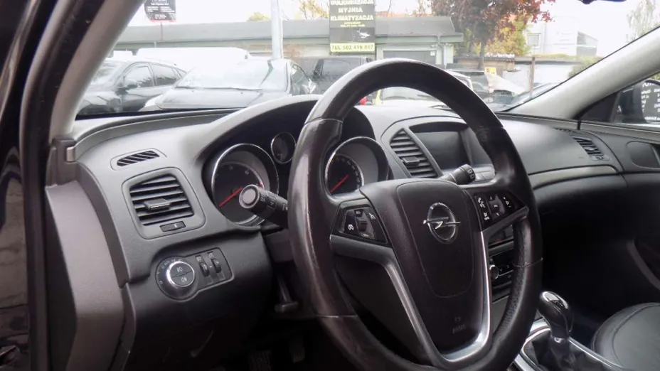 OPEL Insignia -