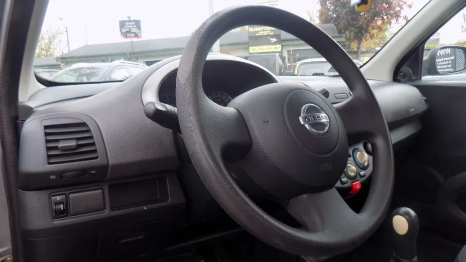 NISSAN Micra -