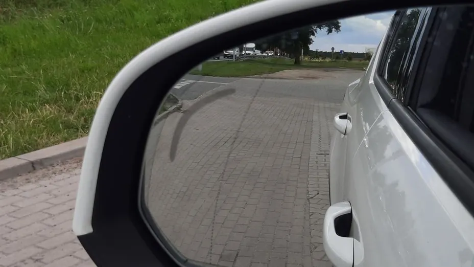 VOLVO XC40 -