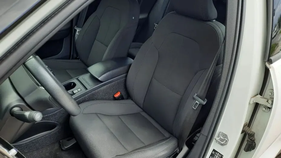 VOLVO XC40 -