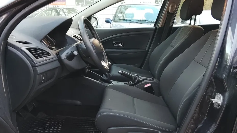 RENAULT Megane -
