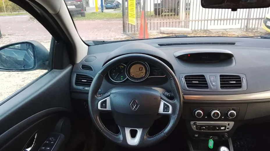 RENAULT Megane -