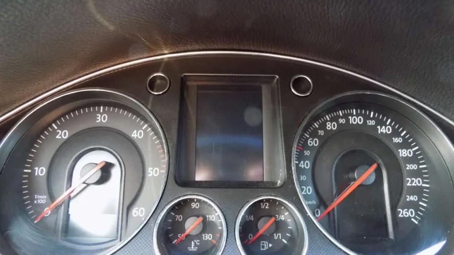 VOLKSWAGEN Passat -