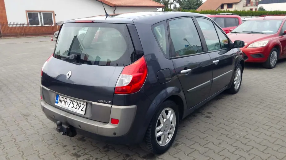 RENAULT Scenic -