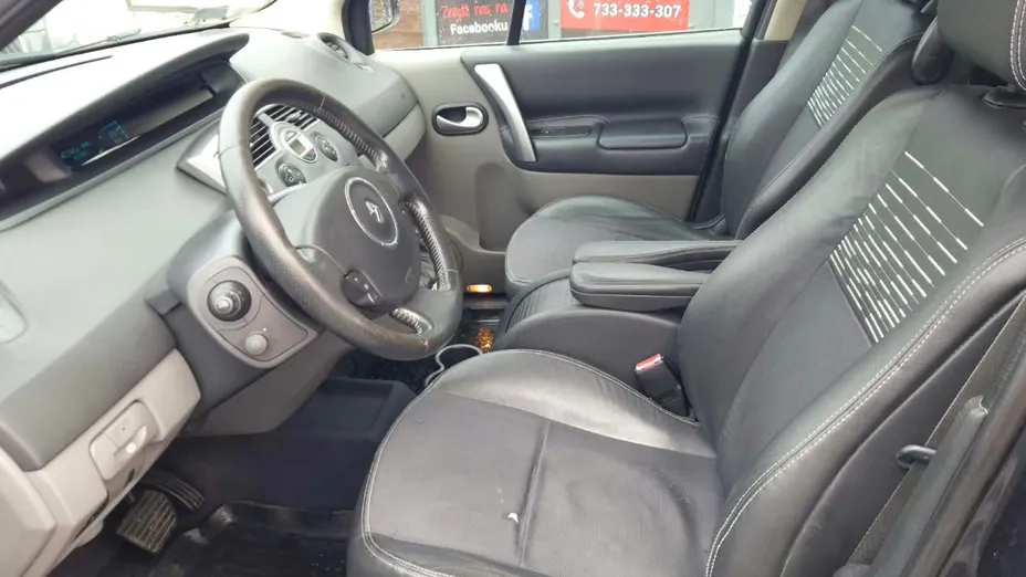 RENAULT Scenic -