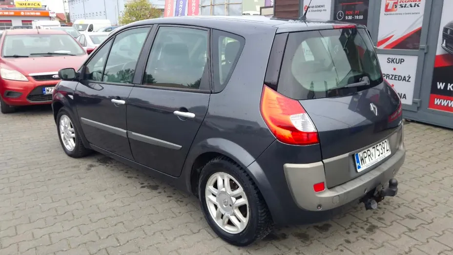 RENAULT Scenic -