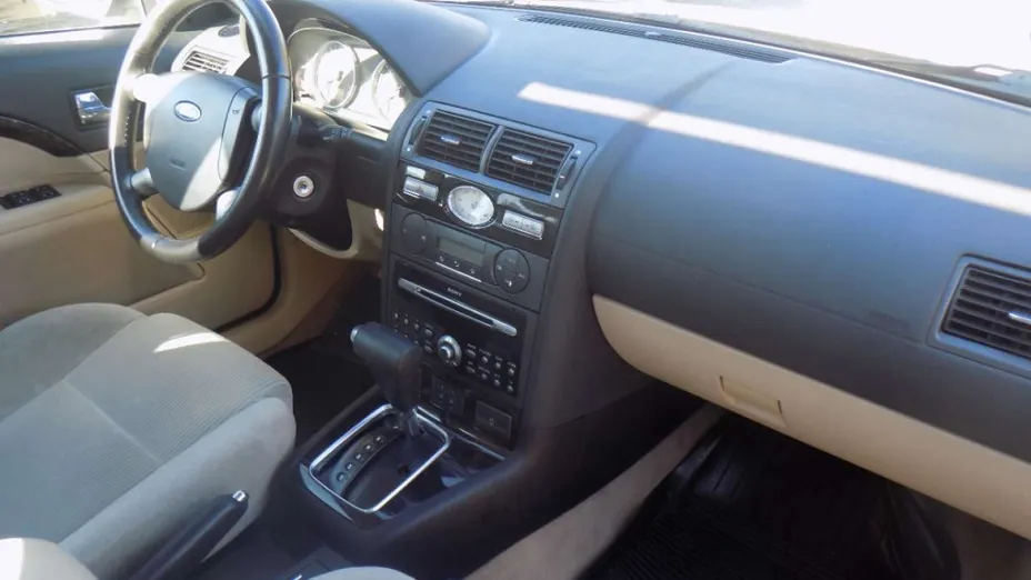 FORD Mondeo -