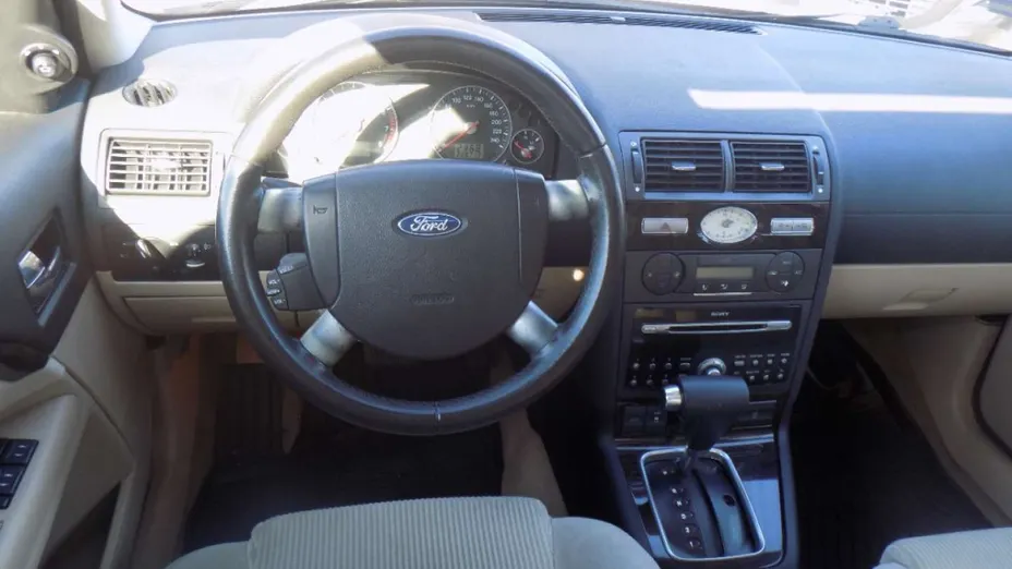 FORD Mondeo -