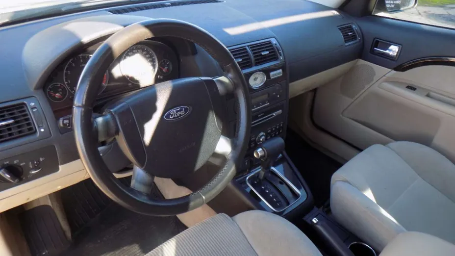 FORD Mondeo -