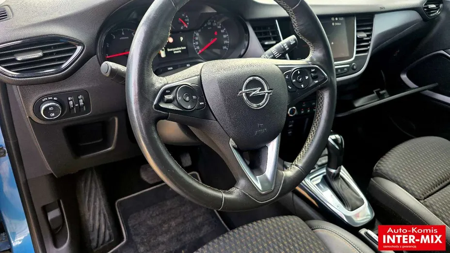 OPEL Crossland X -