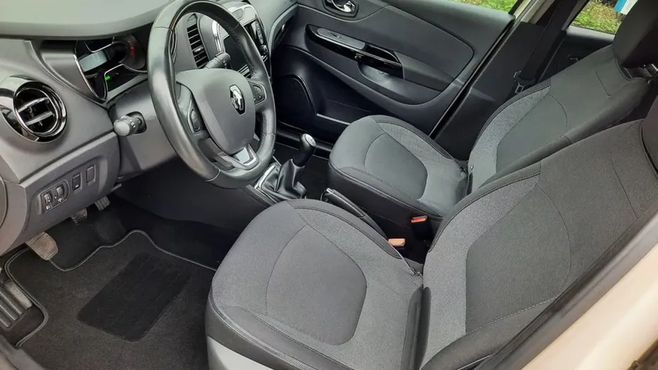 RENAULT Captur -