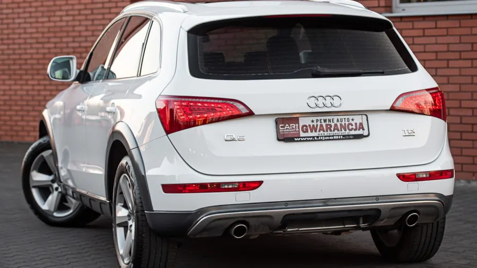 AUDI Q5 -