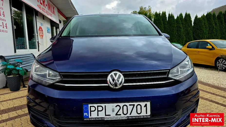 VOLKSWAGEN Touran -