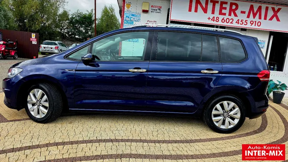 VOLKSWAGEN Touran -