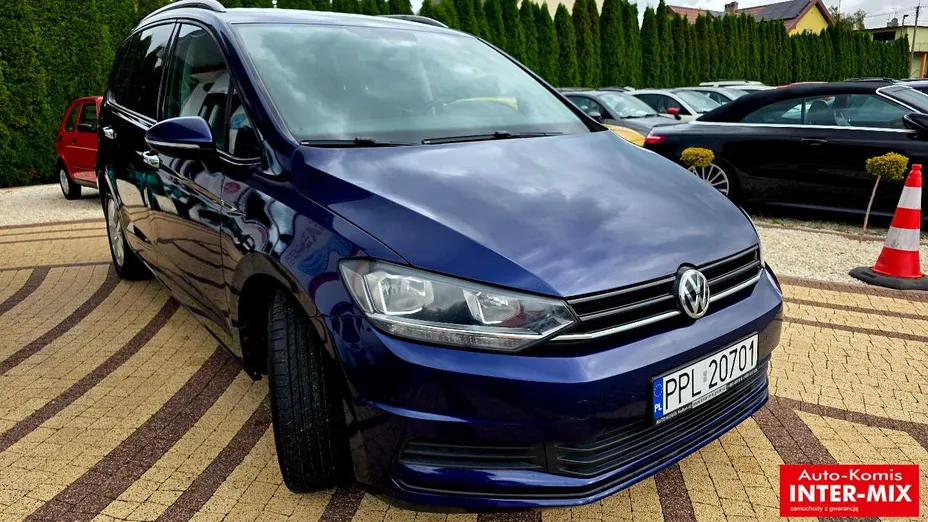 VOLKSWAGEN Touran -