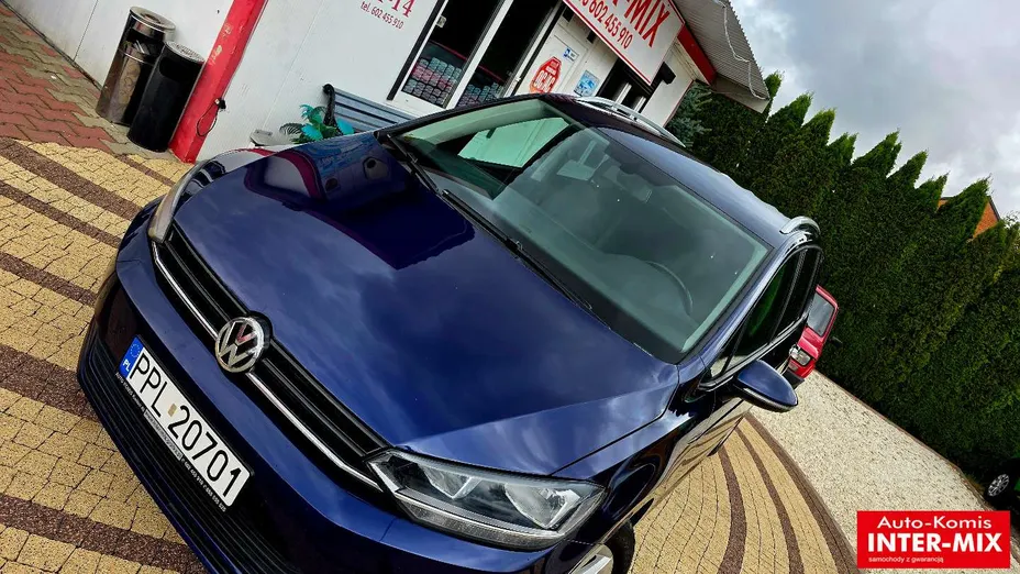 VOLKSWAGEN Touran -