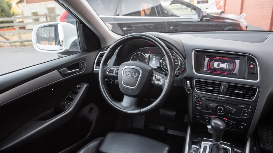 AUDI Q5 -