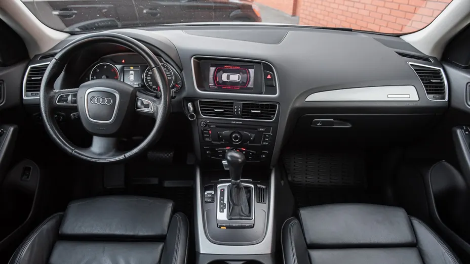 AUDI Q5 -
